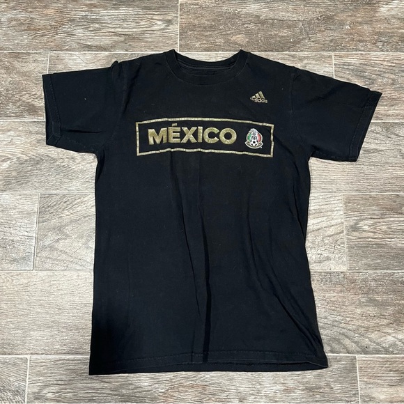 Mexico Soccer Shirt - Picture 1 of 4